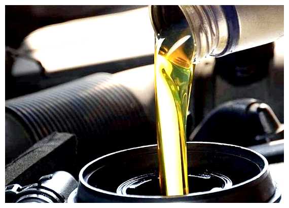 Какое масло лить в Жрущий двигатель