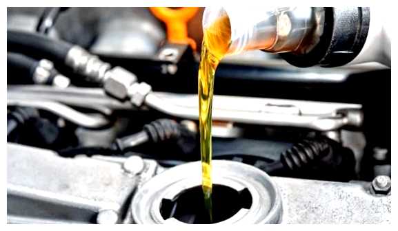 Какое масло нужно заливать в двигатель летом